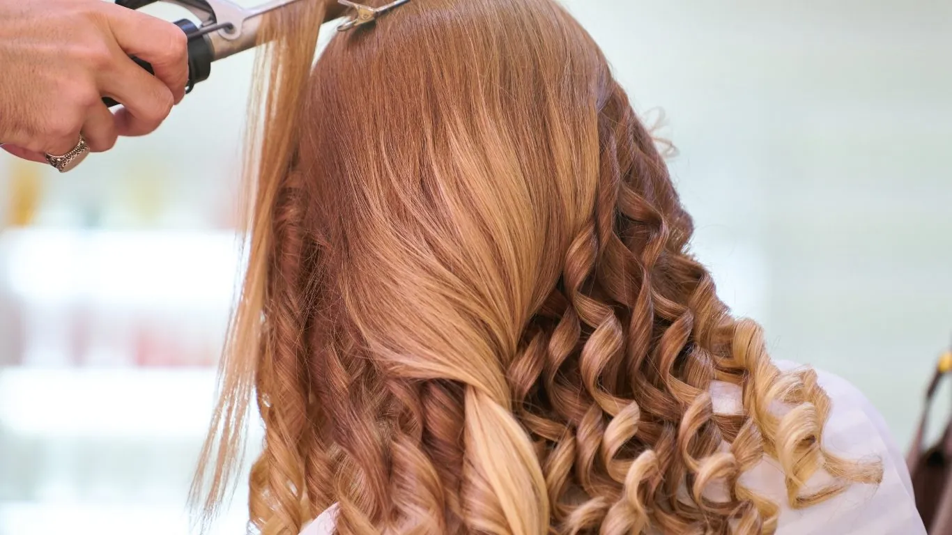 Ballfrisur Matura festliche Frisur – Belissima Friseur Krems