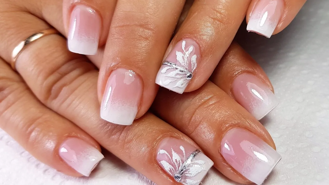 Gel-Nägel NailsPlus Krems – Belissima