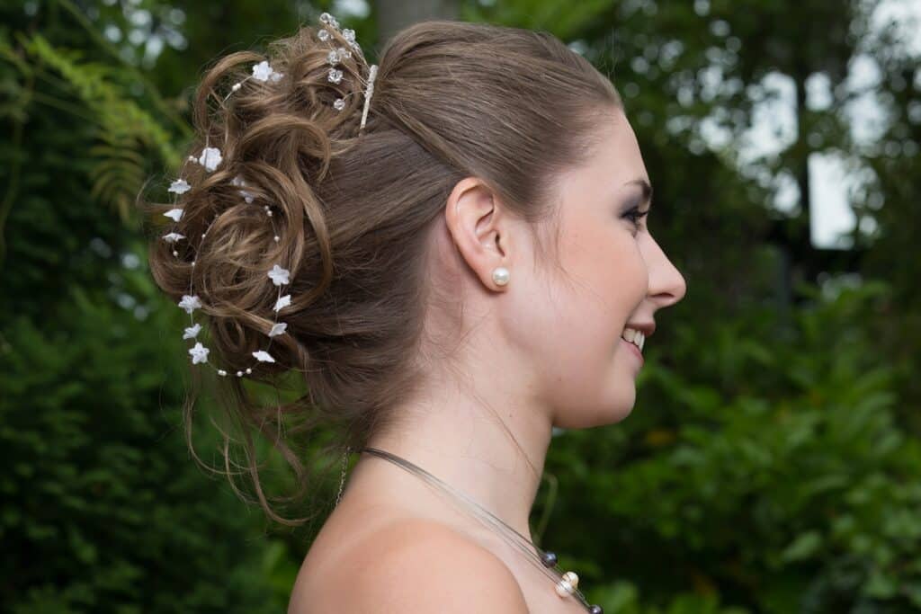 Festliche Hochsteckfrisur